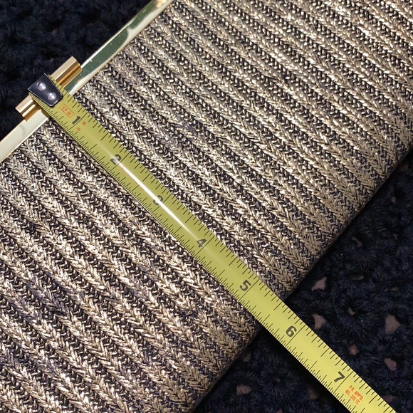 Classy Glamorous Golden Textured Evening Bag Fashion Clutch HU Certified Vegan - Picture 5 of 16